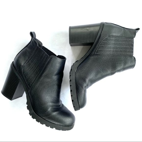 Sam & Libby Chelsea Black Chunky Platform Boots - Picture 5 of 9